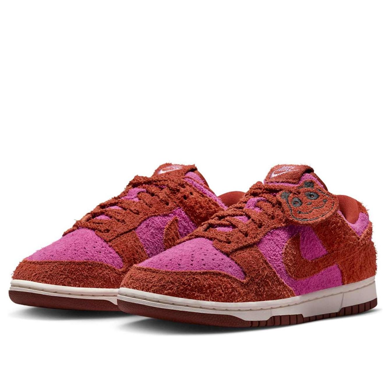 Shop (W) Nike Dunk Low Panda '辣味紅' IH7648-600