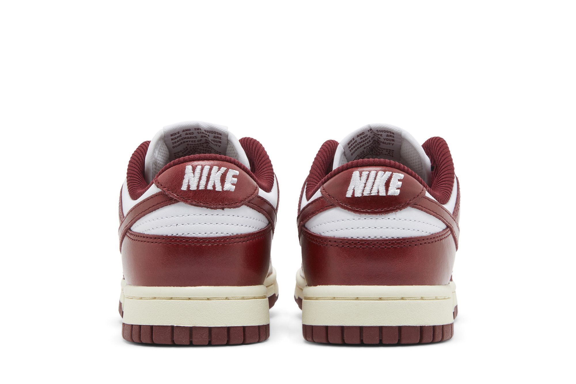 Sizing (W) Nike Dunk Low PRM ''Team Red'' Herren FJ4555-100