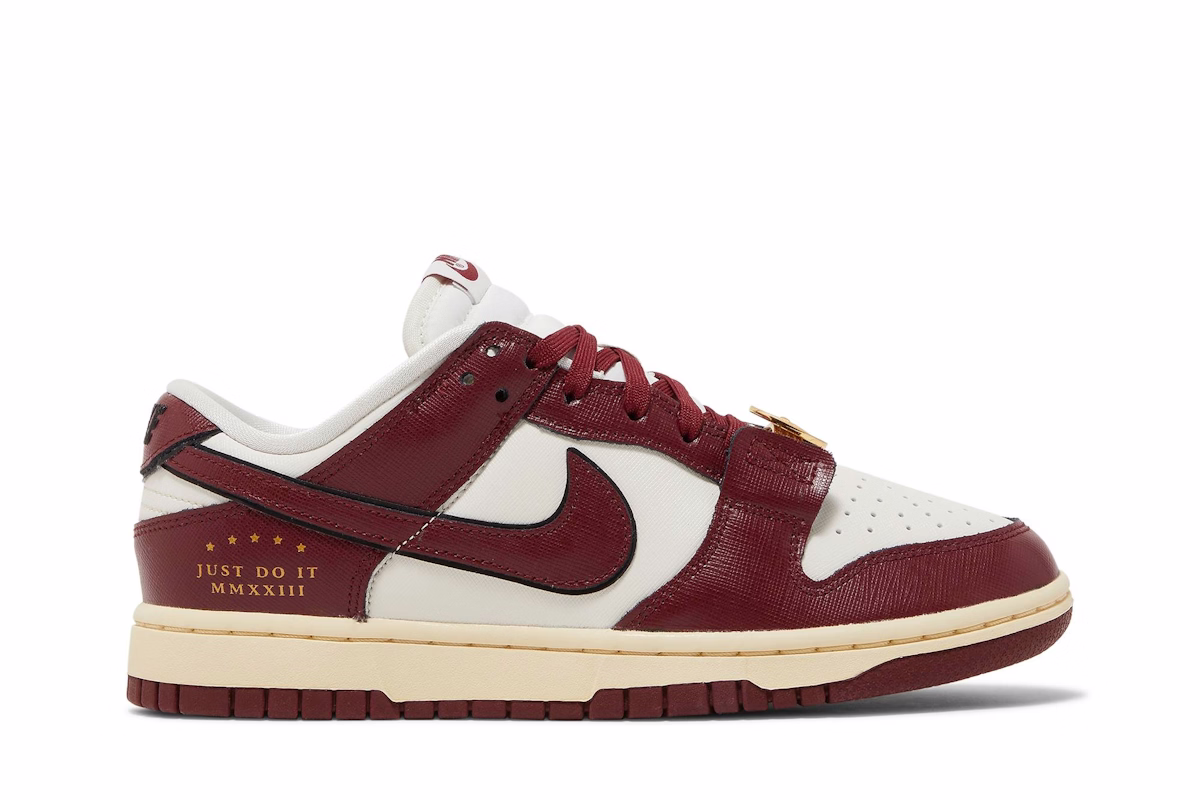 (Women) Nike Dunk Low SE 'Just Do It - Team Red'
