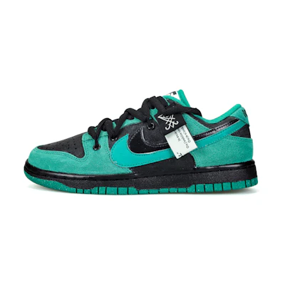 (W) Nike Dunk Low SE émotion Black Green' 'LeLabo D'