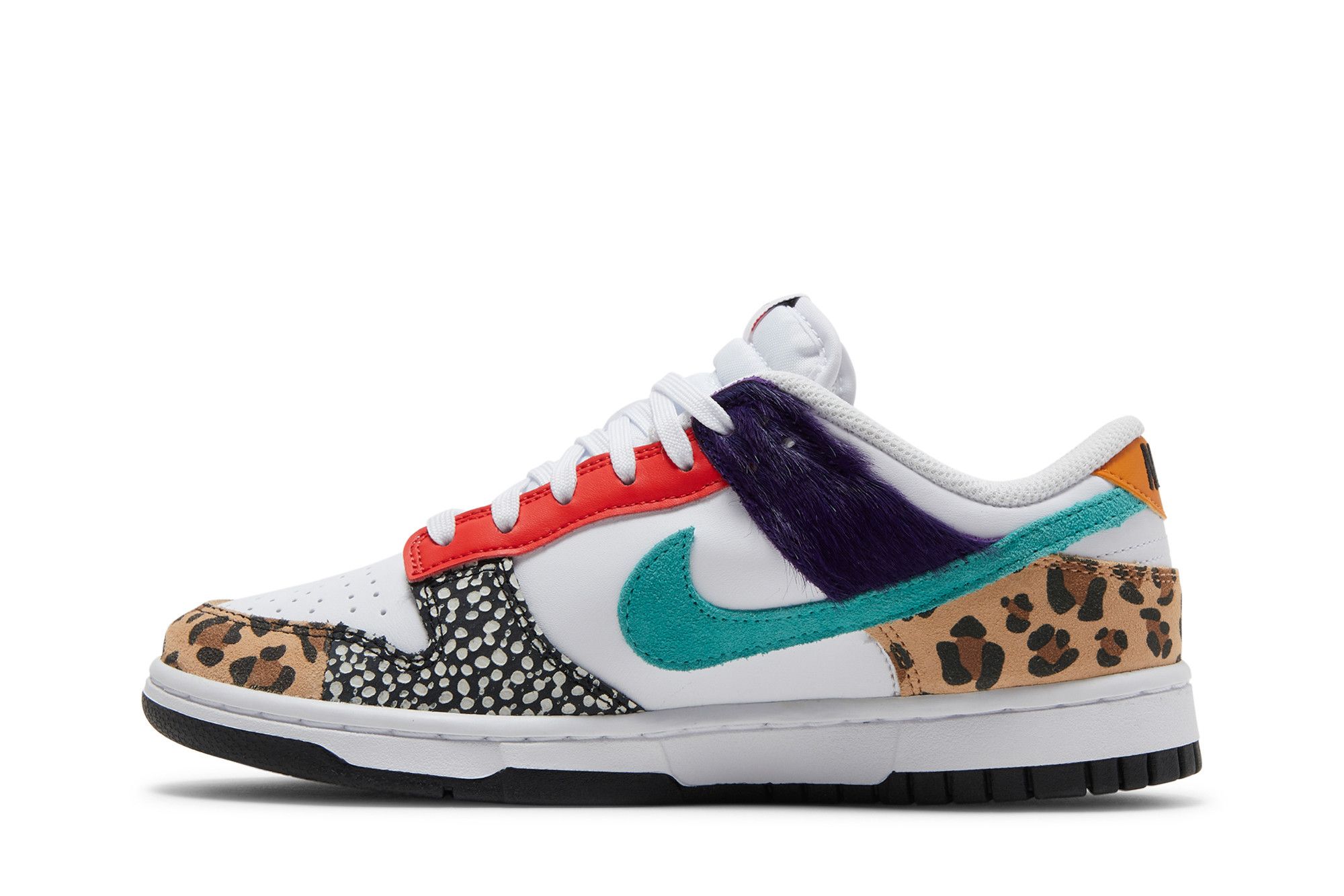 Shop (W) Nike Dunk Low SE 'Mezcla Safari' DN3866-100