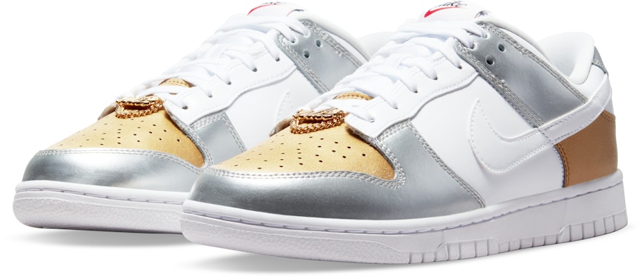 (Women) Nike Dunk Low SE 'White Metallic Gold Silver' DH4403-700 Shop (Women) Nike Dunk Low SE 'White Metallic Gold Silver' DH4403-700