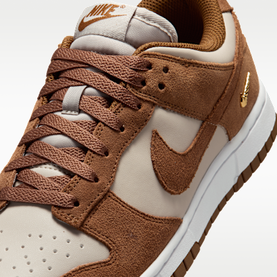 Sizing (W) Nike Dunk Low 全麂皮淺英國棕/米白/白色/淺英國棕 IO4244-200