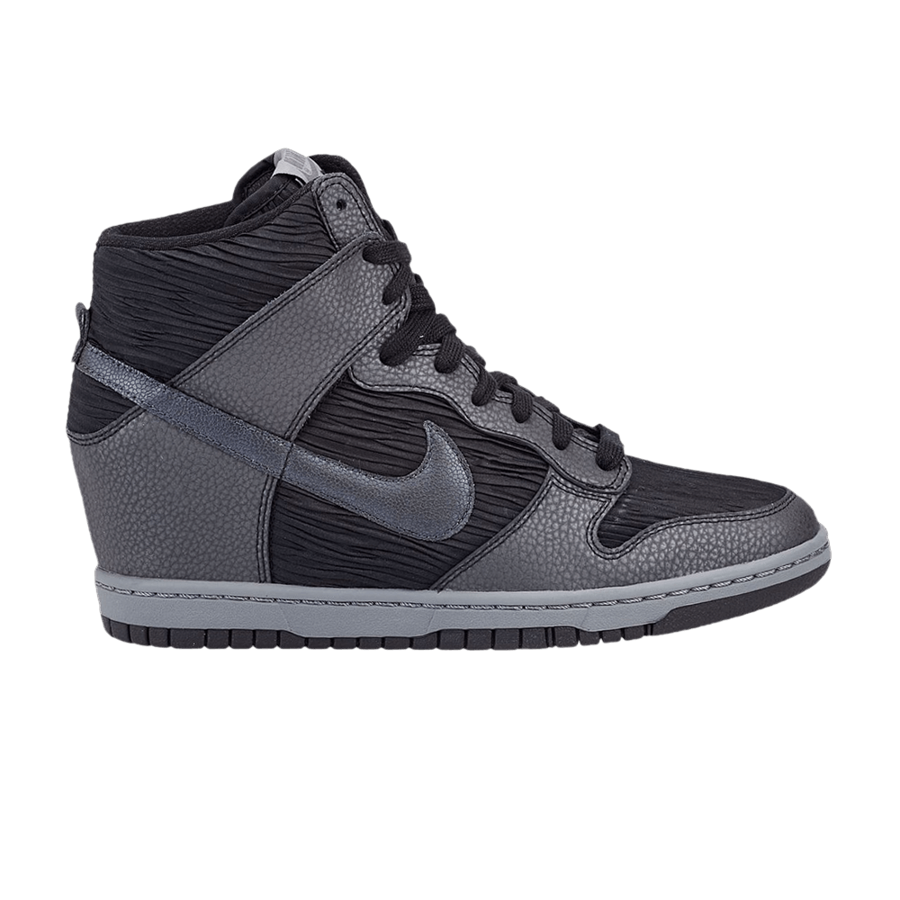 Buy (W) Nike Dunk Sky High 'Hitam Metalik Hematit' 528899-015