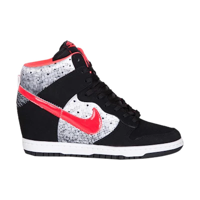 (W) Nike Dunk Sky High 'Queen of Hearts'
