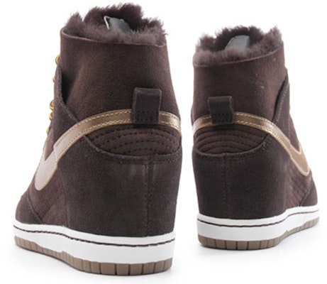 (W) Nike Dunk Sky High PRM 'Coklat Putih' Wanita 548737-200 Lookbook (W) Nike Dunk Sky High PRM 'Coklat Putih' Wanita 548737-200