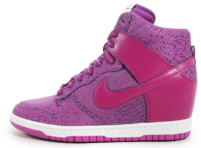 women-nike-dunk-sky-high-txt-bright-grape-644410-400