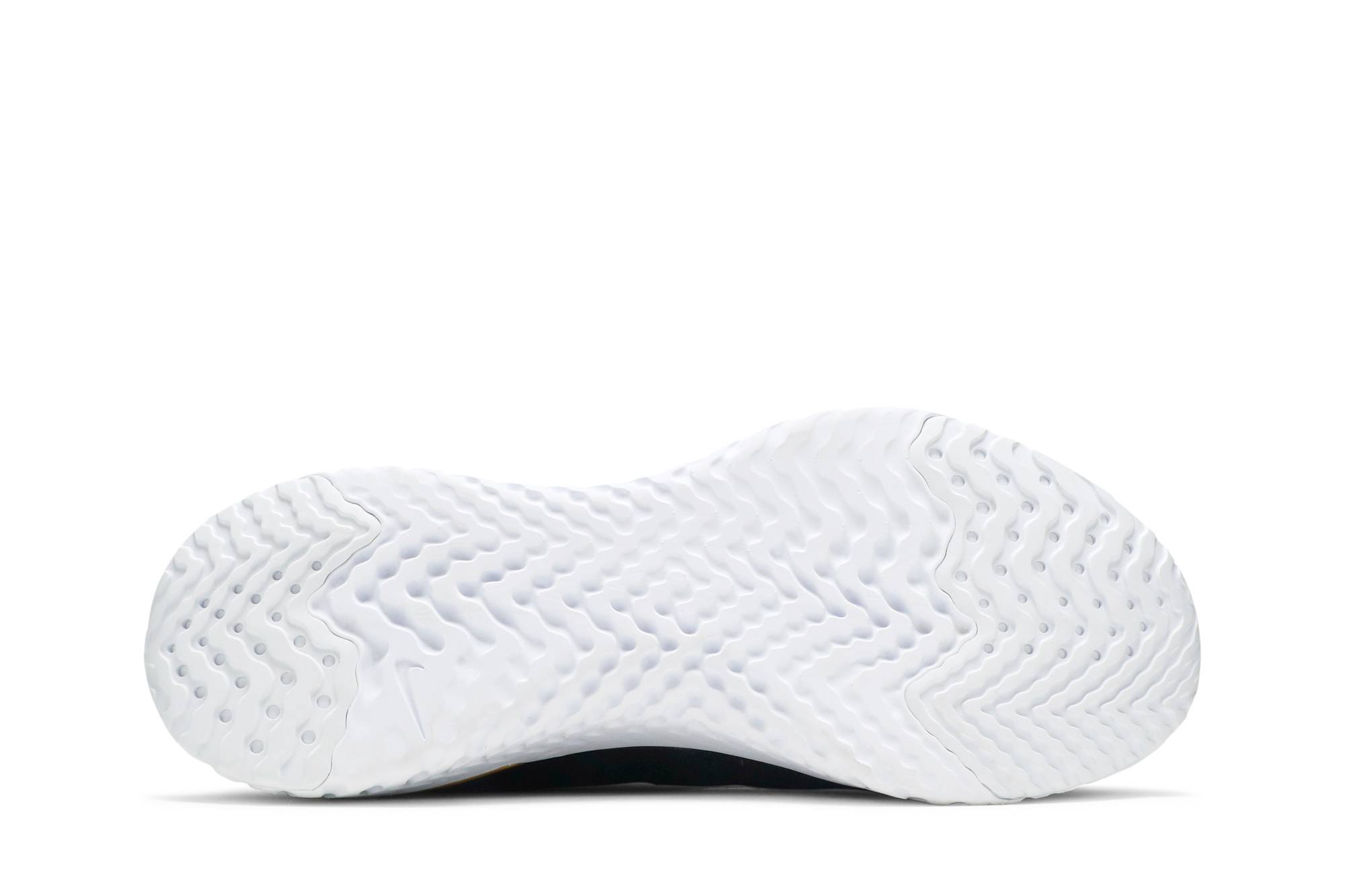 Shop Nike Epic Phantom React Flyknit 黑紅 女款