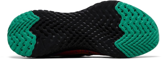 耐吉 Epic React Flyknit 2 黑紅漸變 女款 Shop 耐吉 Epic React Flyknit 2 黑紅漸變 女款