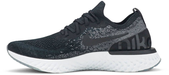 (W) 耐克 Epic React Flyknit 黑色暗灰色 AQ0070-001 Lookbook (W) 耐克 Epic React Flyknit 黑色暗灰色 AQ0070-001