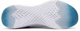 Shop (女)耐吉 Epic React Flyknit 白色賽跑藍粉紅 AQ0070-101