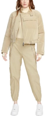 (W) Nike ESC 石灰色織布全長拉鍊休閒褲 DV7452-250 Lookbook (W) Nike ESC 石灰色織布全長拉鍊休閒褲 DV7452-250