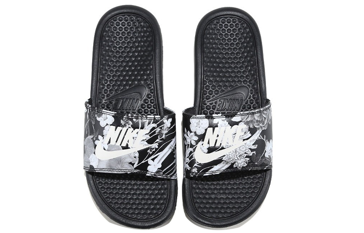 Shop (W) Nike FA18 BENASSI JDI PRINT ''Nero Bianco'' 618919-020