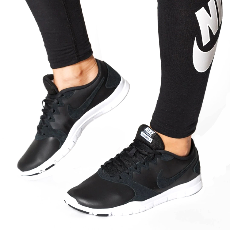 Sizing (W) Nike Flex Essential TR Entraîneur en Cuir AQ8227-001