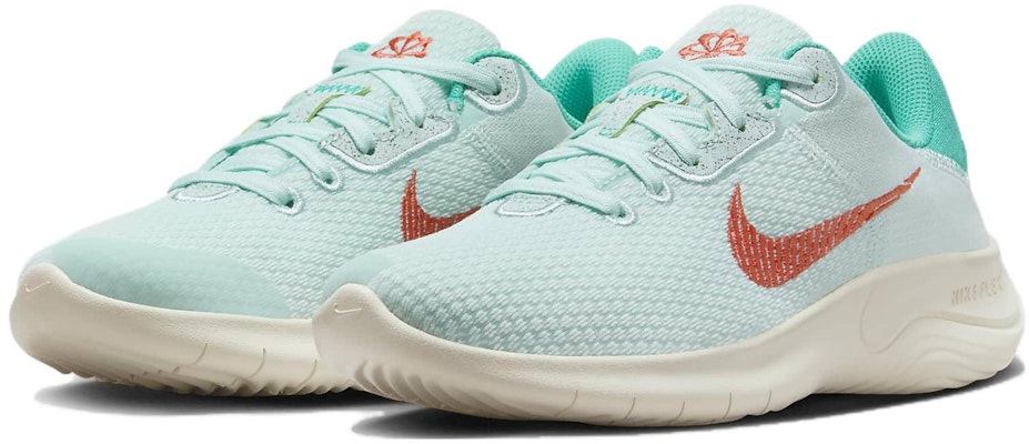 (W) Kasut Larian Jalan Nike Flex Experience Run 11 'Jade Ice Clear Jade Coconut Milk' DD9283-300 Lookbook (W) Kasut Larian Jalan Nike Flex Experience Run 11 'Jade Ice Clear Jade Coconut Milk' DD9283-300