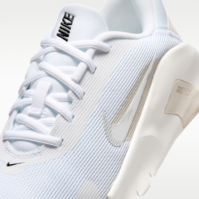 Sizing (W) Nike Flex Trainer Wit/Sale/Phantom/Metallic Zilver HV9981-104