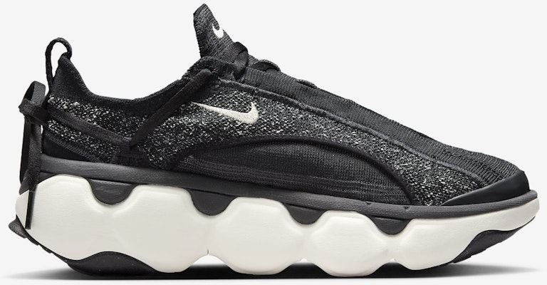 (Women) Nike Flyknit Bloom 'Black Dark Smoke' FD2149-003 Lookbook (Women) Nike Flyknit Bloom 'Black Dark Smoke' FD2149-003