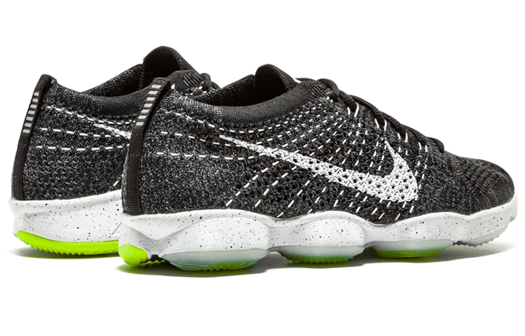 Lookbook (W) ナイキ フライニット Zoom Agility "ブラック" 698616-001