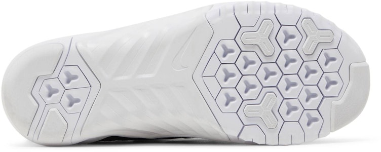 Nike Free X Metcon 2 黑白 女性款 Shop Nike Free X Metcon 2 黑白 女性款