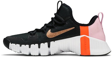 (W) 나이키 프리 멧콘 3 '블랙 메탈릭 코퍼' CJ6314-086 Lookbook (W) 나이키 프리 멧콘 3 '블랙 메탈릭 코퍼' CJ6314-086