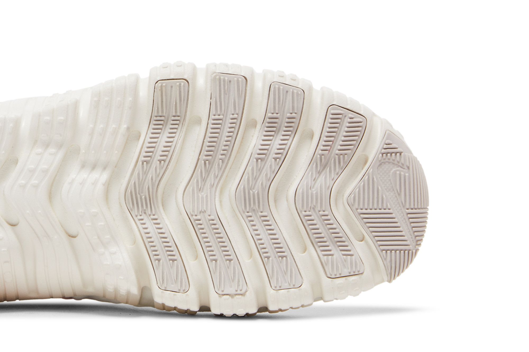 Sizing (W) Nike Free Metcon 5 'Semua Kelopak Bersatu' FN8920-161