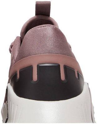 Nike Free Metcon 防滑耐磨 低筒 跑步鞋 女款 粉白色 Sizing Nike Free Metcon 防滑耐磨 低筒 跑步鞋 女款 粉白色