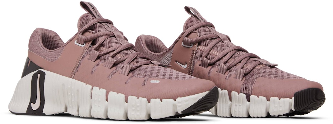 Nike Free Metcon 防滑耐磨 低筒 跑步鞋 女款 粉白色 Cheap Nike Free Metcon 防滑耐磨 低筒 跑步鞋 女款 粉白色