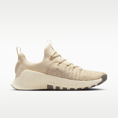 Lookbook (W) Nike Free Metcon 6 SE 淺卡其椰奶金穀石洞健身鞋 IB6549-200
