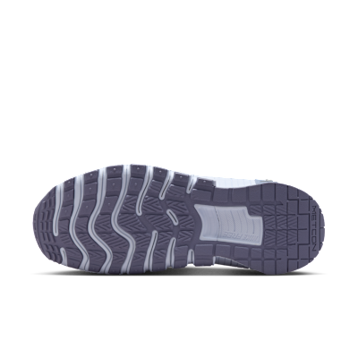 Lookbook (W) Nike Free Metcon 6 白色/藍色/金屬銀配色 FJ7126-110
