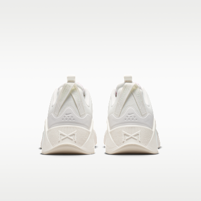 Details for (W) Nike Free Metcon 7 SE Sepatu Training Sail/Light All Wood Brown/Barely Green IR0152-100