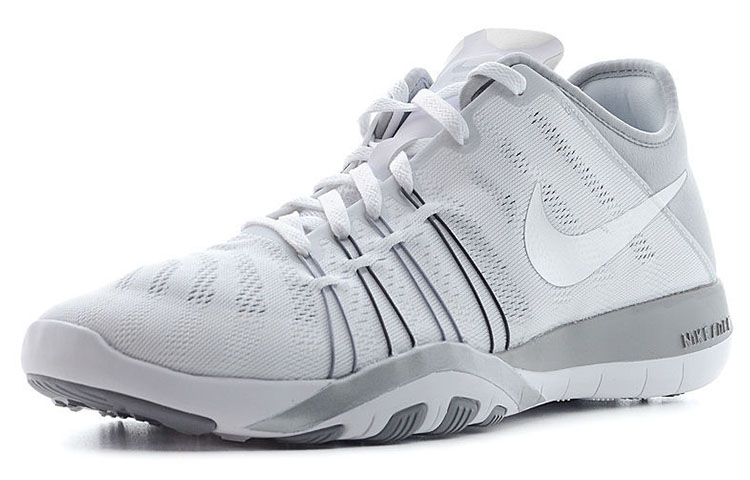 Lookbook (W) Nike Free TR 6 ''Wit Grijs'' 833413-100