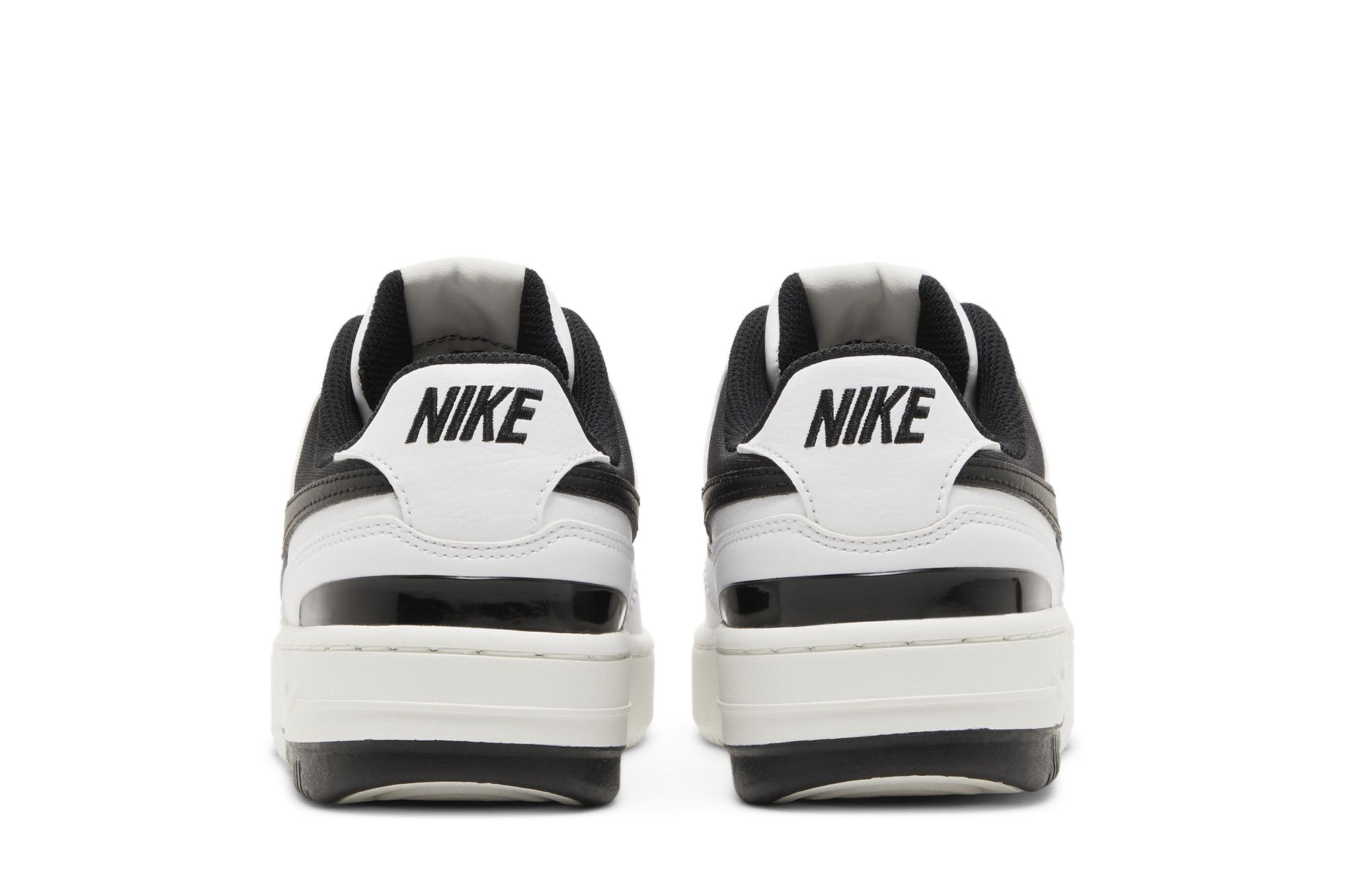 Sizing (W) 耐克Gamma Force“白黑” DX9176-100