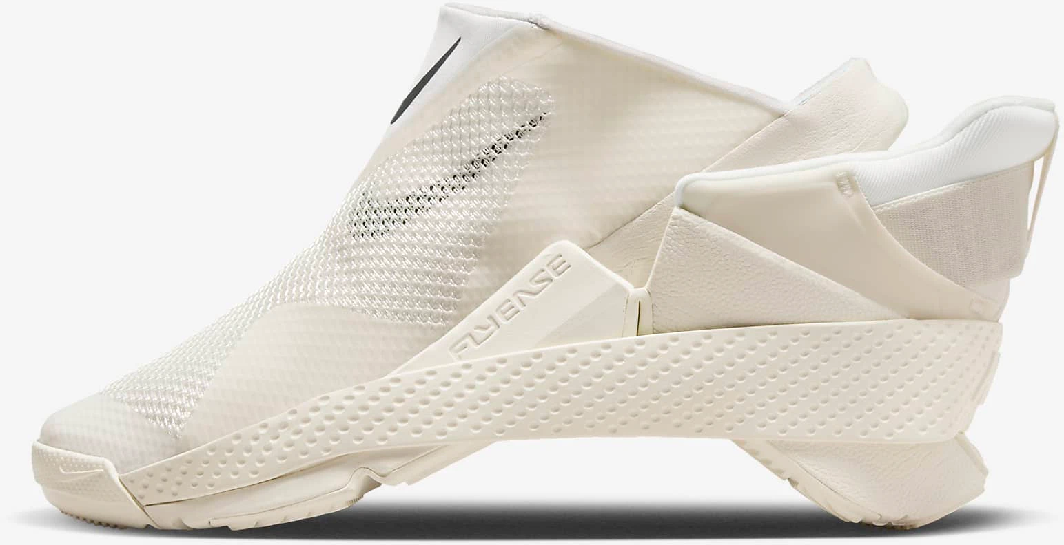 w-nike-go-fly-ease-dr-5540-105