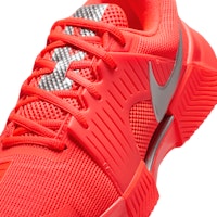 (W) Nike GP 挑戰 1 高級版 亮紅/金屬銀 HQ2551-600 Sizing (W) Nike GP 挑戰 1 高級版 亮紅/金屬銀 HQ2551-600