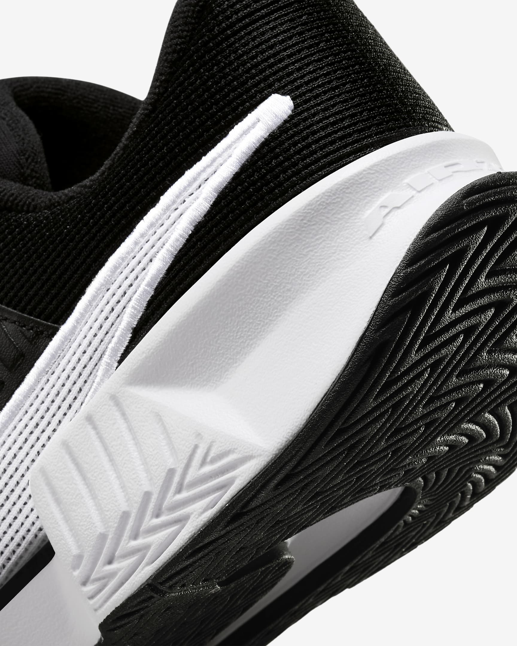 Cheap (W) Nike GP Challenge Pro 'Negro Blanco' FB3146-001