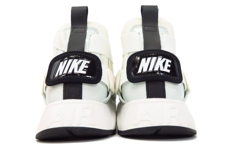 Lookbook (W) Nike Huarache City Utility Basse Grigio/Bianco AQ0085-100