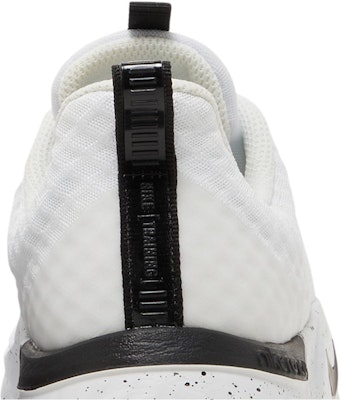 (W) 나이키 인시즌 TR 9 "화이트 블랙" AR4543-100 Sizing (W) 나이키 인시즌 TR 9 "화이트 블랙" AR4543-100