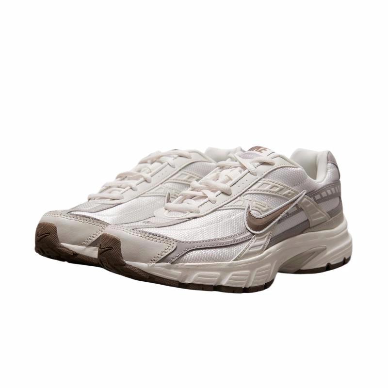Shop (W) 耐克 Initiator 'Phantom Mink Brown' 运动鞋 IB4339-001