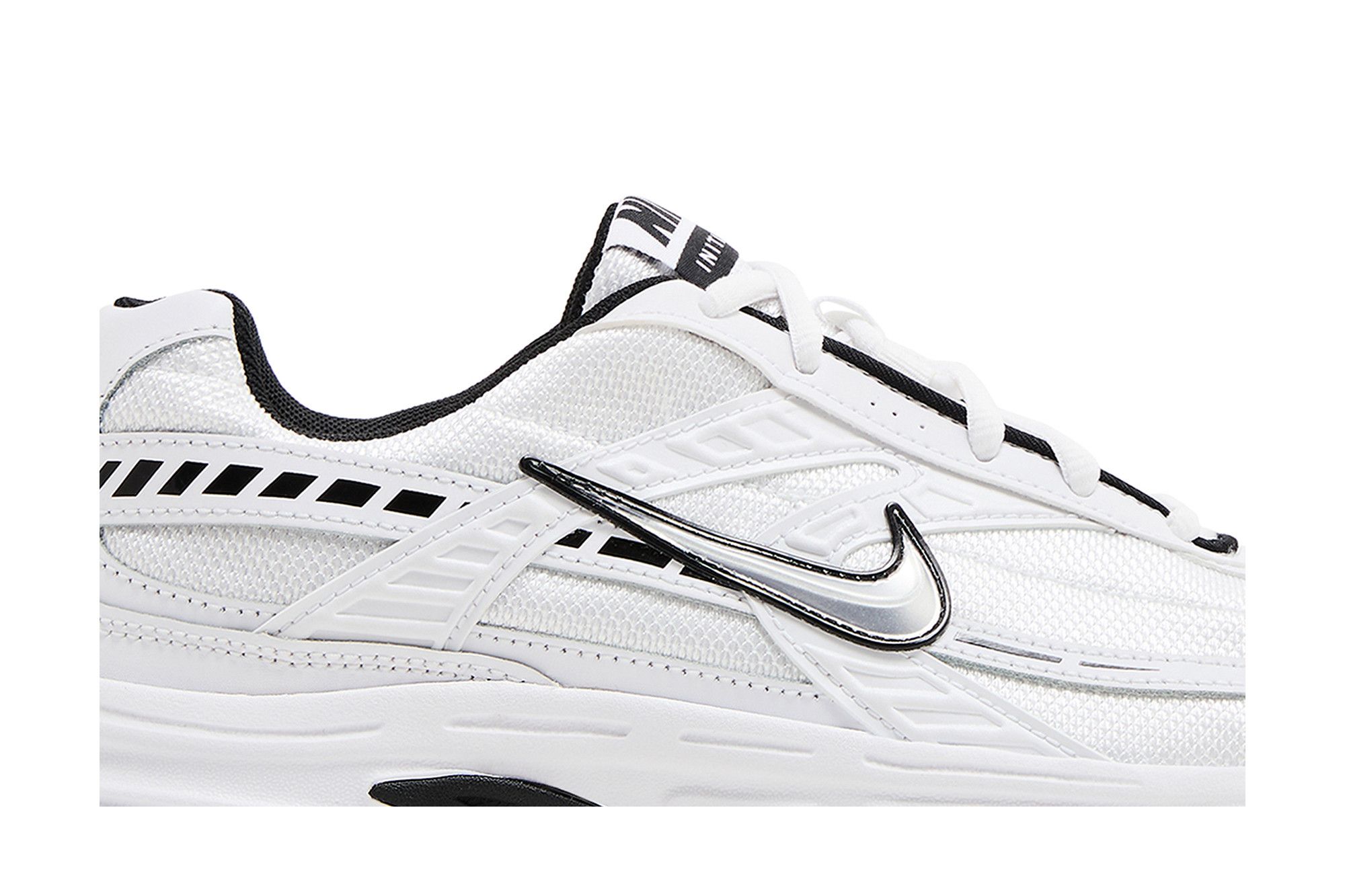 Lookbook (W) Nike Initiator ''Weiß Metallic Silber'' FQ6873-101
