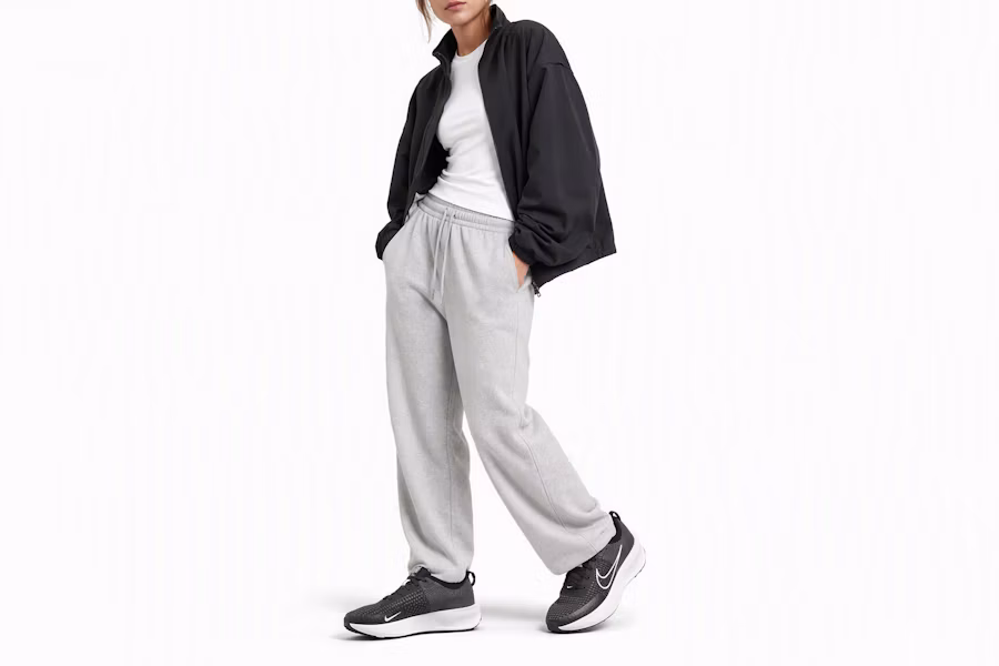 (W) Nike Interact Run 'Hitam Anthracite' FD2292-003 Order (W) Nike Interact Run 'Hitam Anthracite' FD2292-003