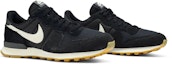 Cheap (W) Nike Internationalist 'Hitam Gum' 828407-021
