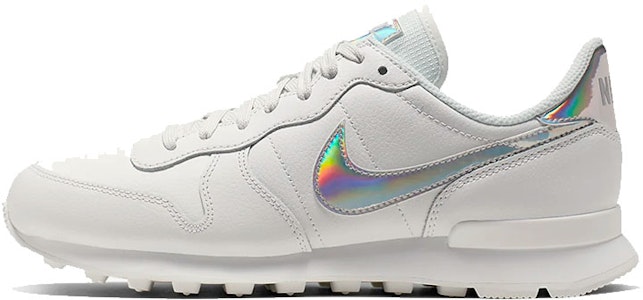 (W) Nike Internationalist 'Putih Berkilau Iridescent' CQ5427-100 Buy (W) Nike Internationalist 'Putih Berkilau Iridescent' CQ5427-100