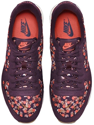 (W) Nike Internationalist LIB QS 'Burgundy Gelap' 654938-600 Order (W) Nike Internationalist LIB QS 'Burgundy Gelap' 654938-600