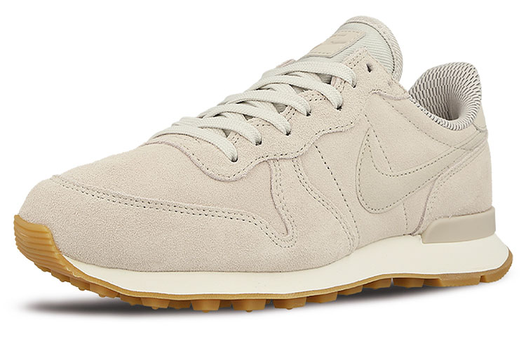 Lookbook (W) Nike Internationalist SE ''Beige'' Sneakers 872922-004