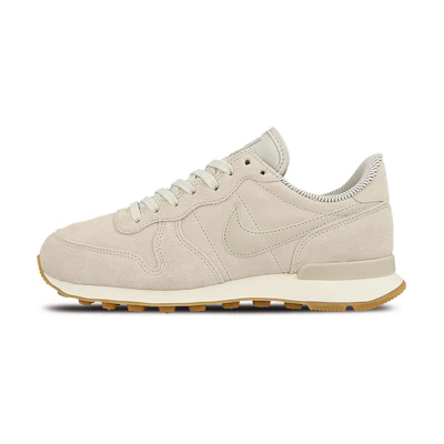 (W) Nike Internationalist SE 'Beige'