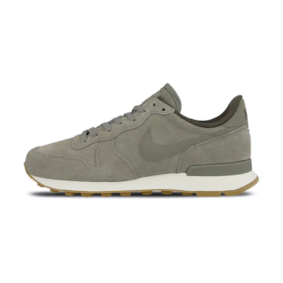 (W) Nike Internationalist SE 'Green White'