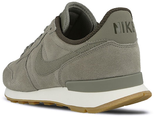 (W) Nike Internationalist SE 'Hijau Putih' 872922-005 Shop (W) Nike Internationalist SE 'Hijau Putih' 872922-005
