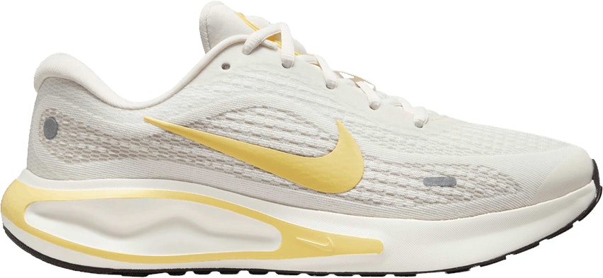 women-nike-journey-run-sail-soft-yellow-fj-7765-112