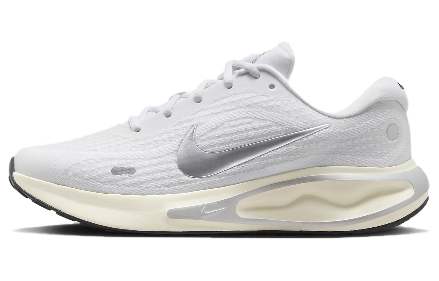 (W) Nike Journey Run 'White Metallic Silver'
