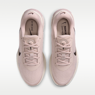 Shop (W) Nike Journey Run SE Rojo Silt/Marfil/Polvo Fotón/Tatuaje IR1523-600